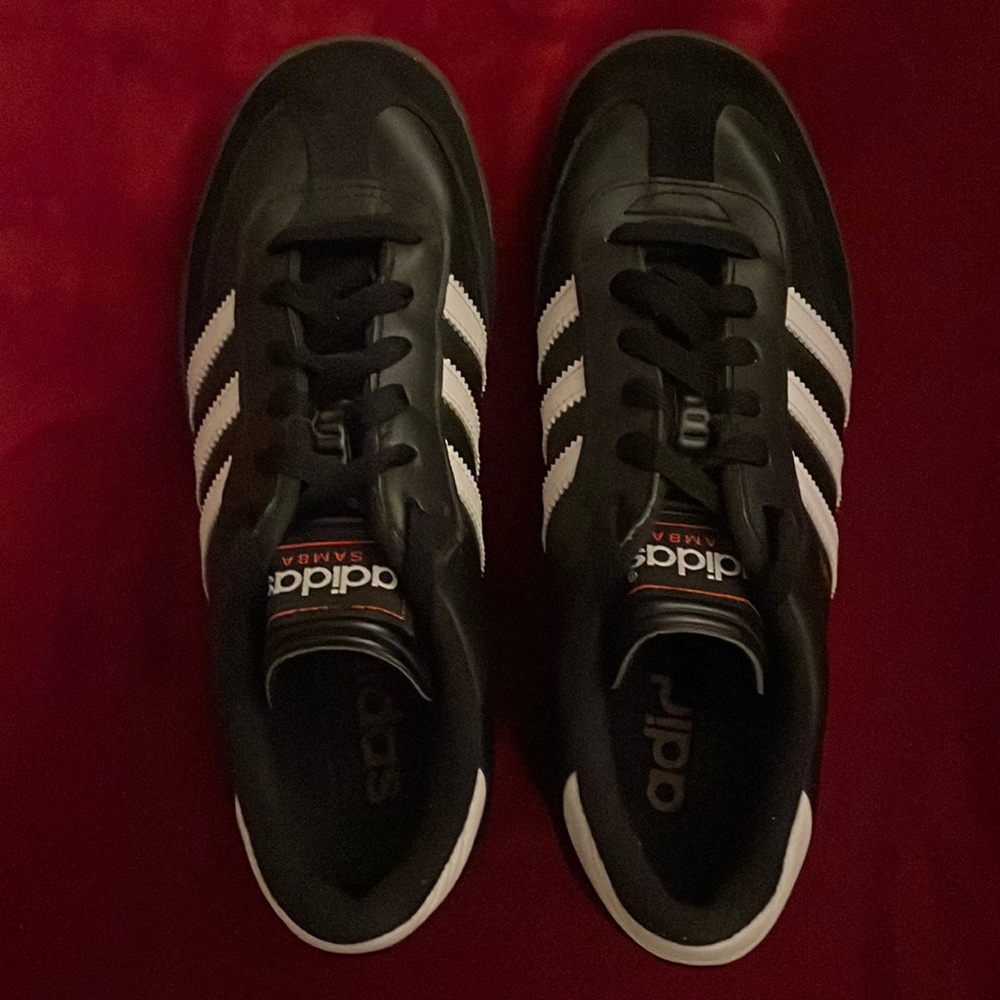 Adidas Samba Women’ Size 7, Men size 5